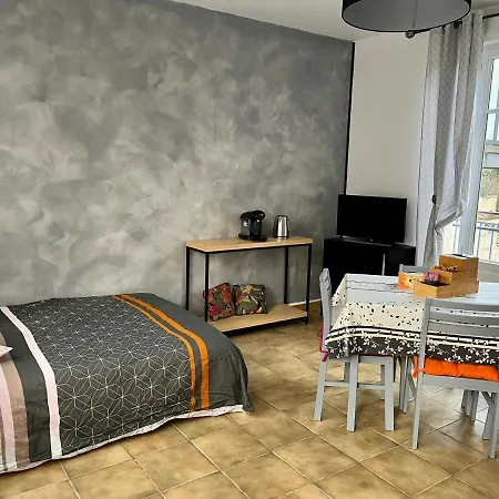 Independant Dans Maison Individuelle *